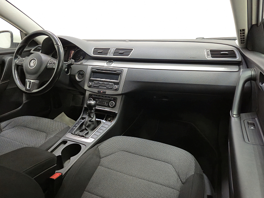 Volkswagen Passat Comfortline, 2011 года, пробег 195926 км