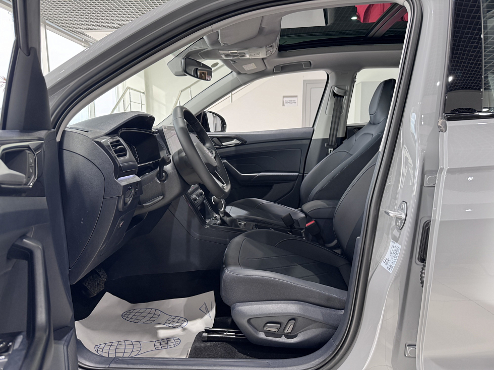 Volkswagen Tharu Monthly, белый