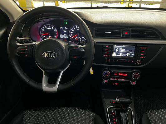 Kia Rio Luxe, 2018 года, пробег 131912 км