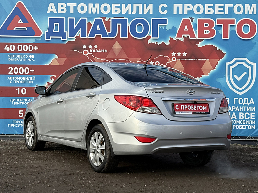 Hyundai Solaris Family, 2011 года, пробег 190000 км