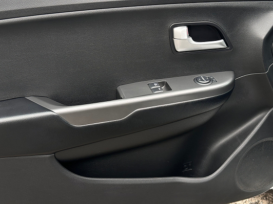 Kia Rio Luxe, 2016 года, пробег 92493 км