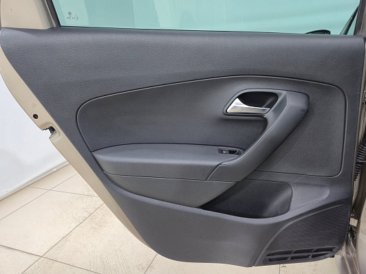 Volkswagen Polo Drive, 2018 года, пробег 123101 км