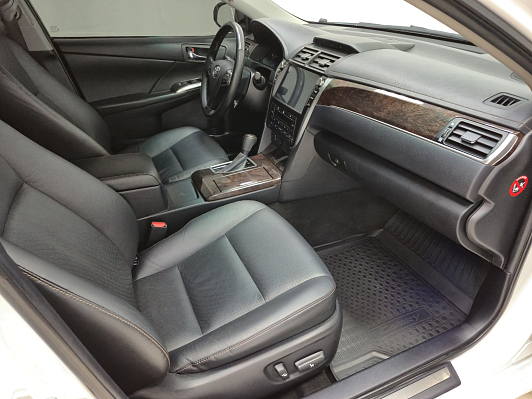 Toyota Camry Exclusive, 2018 года, пробег 75182 км