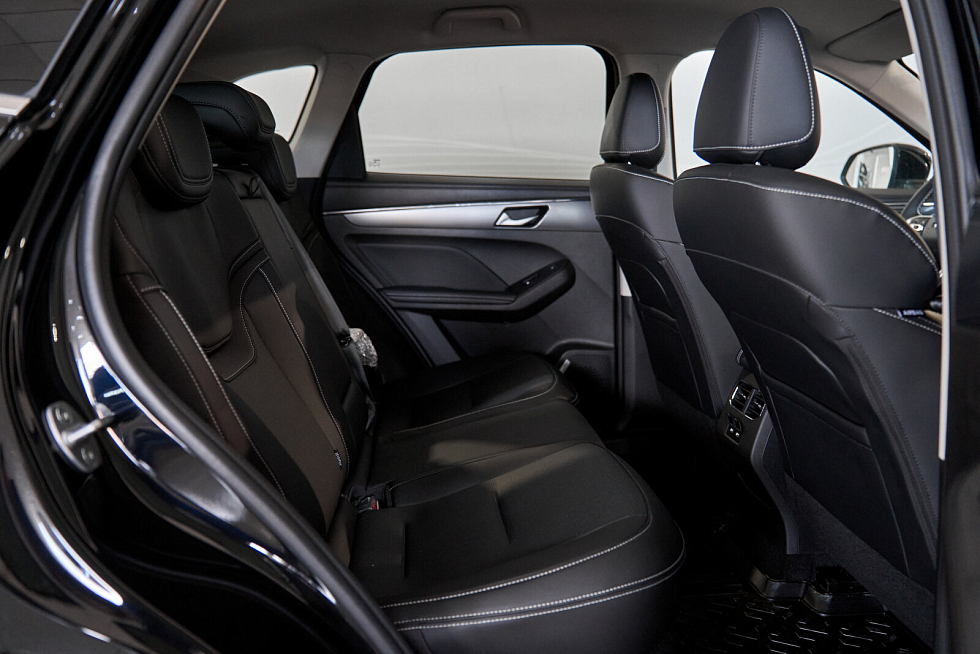 Haval Jolion Техно +, черный