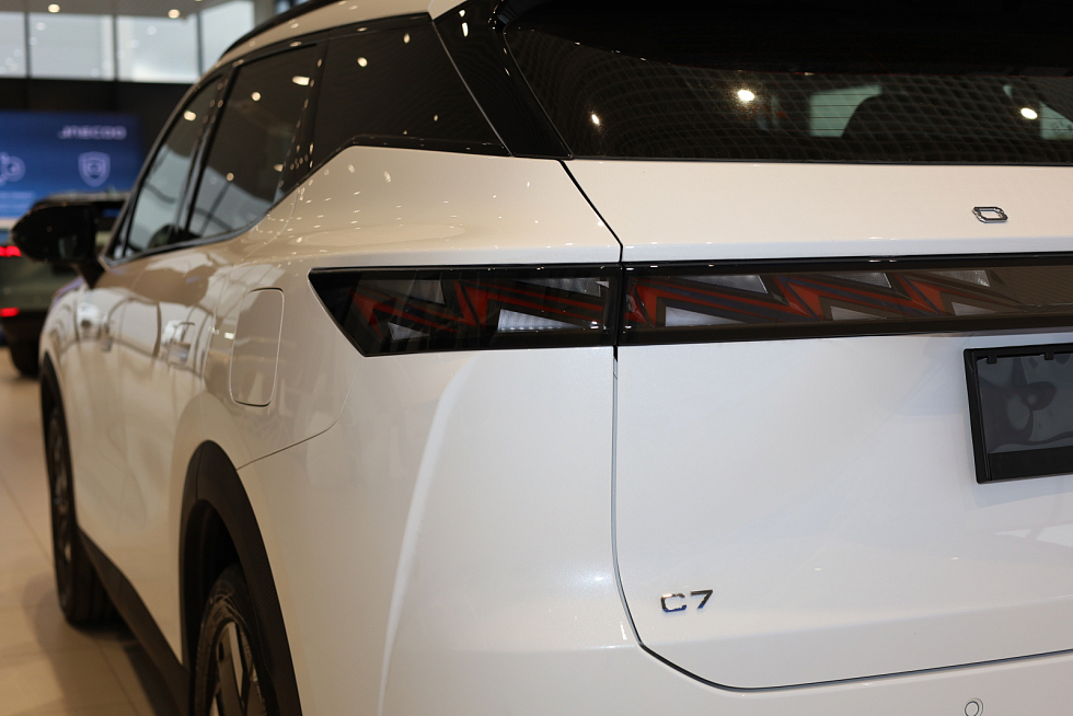 Omoda C7 Актив, белый