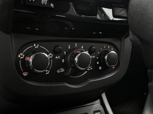 Renault Duster Drive, 2018 года, пробег 144857 км