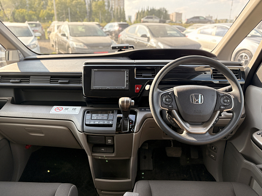 Honda Stepwgn, 2019 года, пробег 38942 км