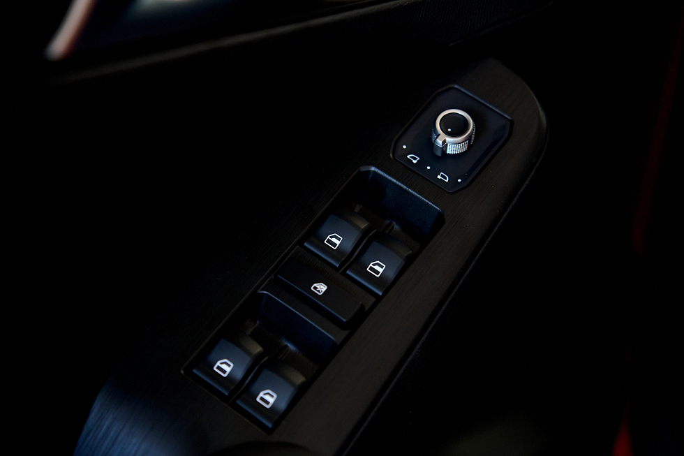 Haval Jolion Оптимум, красный