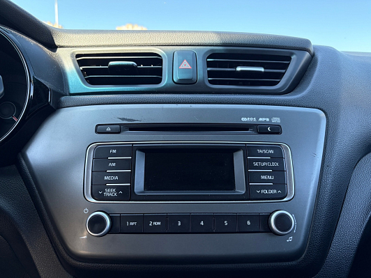 Kia Rio Luxe, 2015 года, пробег 212450 км