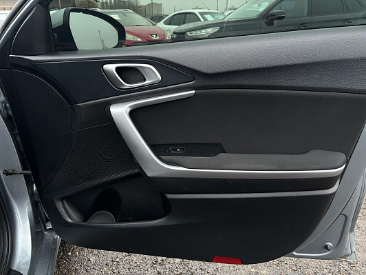 Kia Ceed, 2019 года, пробег 209035 км