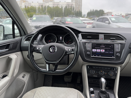 Volkswagen Tiguan, 2017 года, пробег 122971 км