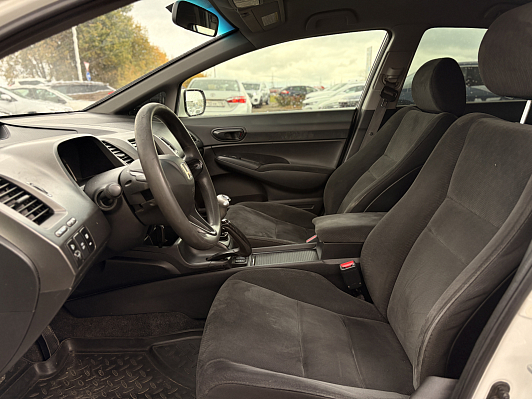 Honda Civic, 2010 года, пробег 320690 км