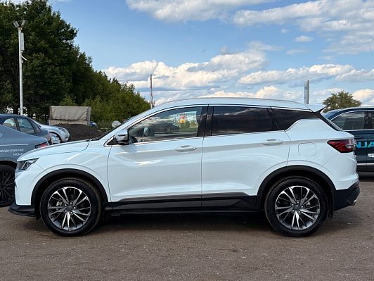 Geely Coolray Flagship, 2023 года, пробег 25630 км