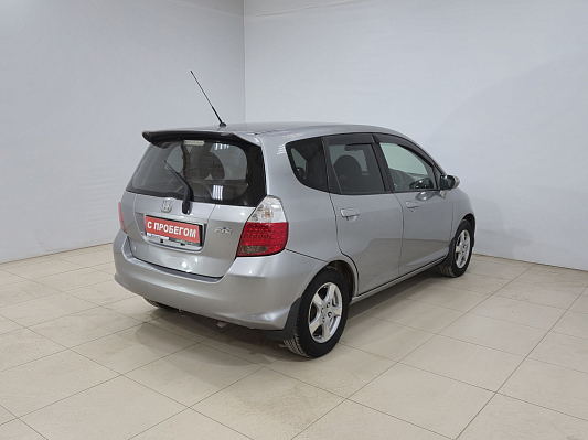 Honda Fit, 2005 года, пробег 151871 км