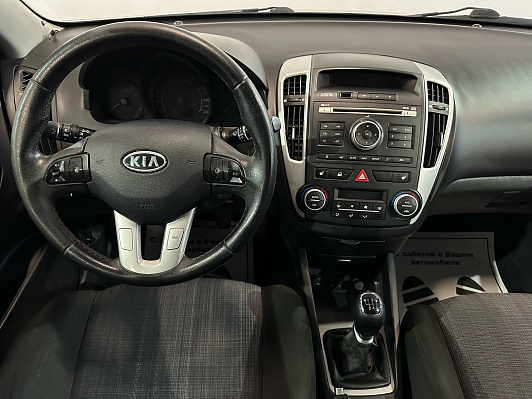Kia Ceed Comfort, 2011 года, пробег 111000 км