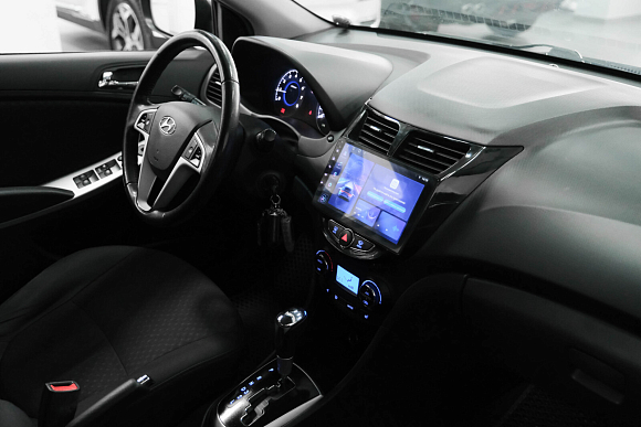 Hyundai Solaris Dynamic, 2012 года, пробег 190000 км