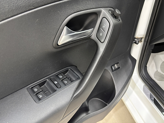 Volkswagen Polo Life, 2017 года, пробег 143025 км