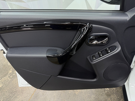 Lada (ВАЗ) Largus Comfort 7 мест Multimedia, 2025 года, пробег 8711 км