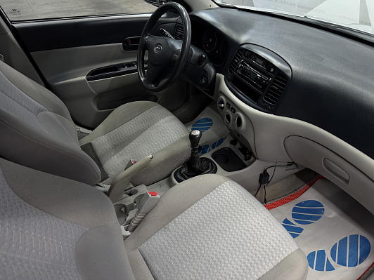 Hyundai Verna GL airbag-passenger BY001104E, 2007 года, пробег 258687 км