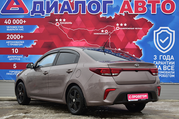 Kia Rio Luxe RED Line, 2018 года, пробег 84500 км