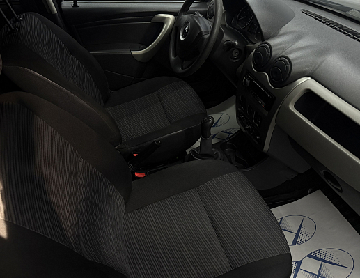 Renault Sandero Специальная серия, 2014 года, пробег 105722 км