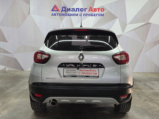 Renault Kaptur Drive, 2017 года, пробег 74741 км