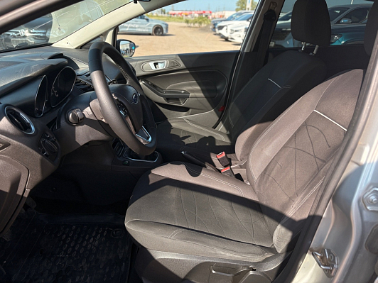 Ford Fiesta Trend, 2015 года, пробег 210128 км