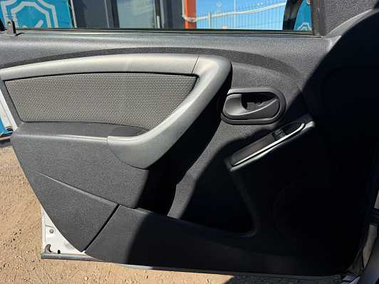 Renault Duster Expression, 2015 года, пробег 200000 км