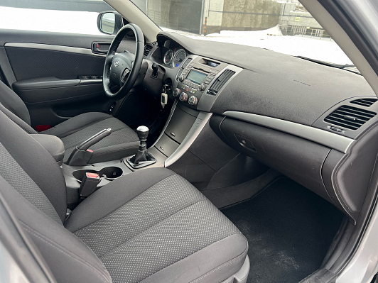 Hyundai Sonata, 2010 года, пробег 255000 км