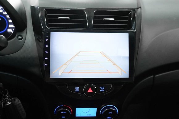 Hyundai Solaris Dynamic, 2012 года, пробег 190000 км