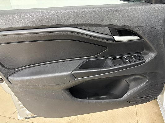 Lada (ВАЗ) Vesta Comfort, 2016 года, пробег 130156 км