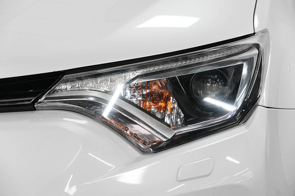 Toyota RAV4, 2016 года, пробег 105500 км