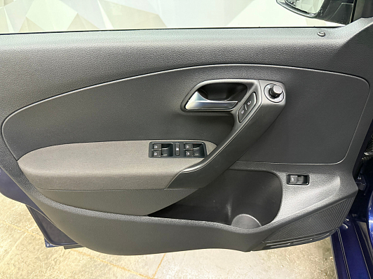 Volkswagen Polo Highline 15-18, 2015 года, пробег 142118 км