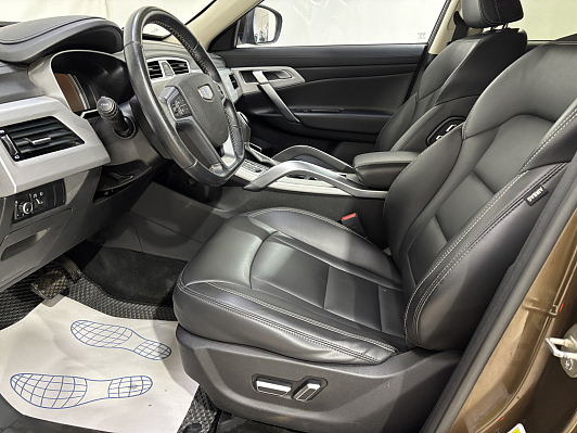 Geely Atlas Luxury, 2019 года, пробег 84653 км
