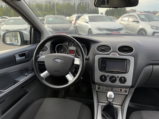 Ford Focus Ghia Special Edition, 2010 года, пробег 220503 км