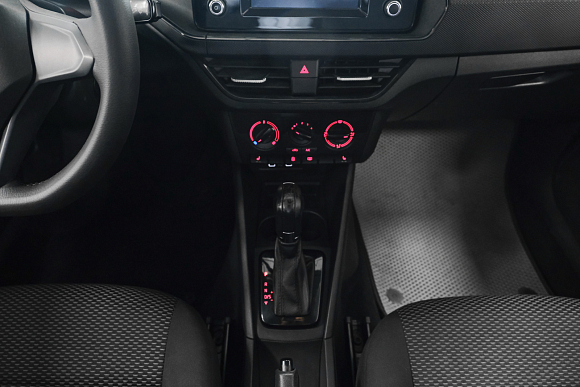 Volkswagen Polo Respect, 2020 года, пробег 90000 км