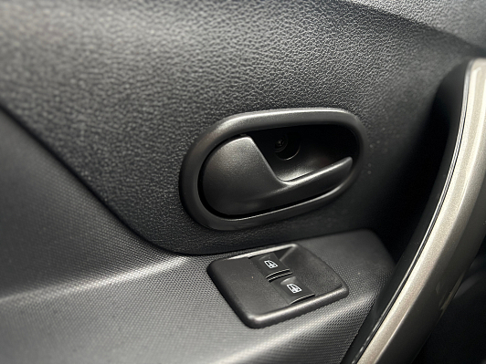 Renault Sandero Stepway Life, 2021 года, пробег 120304 км