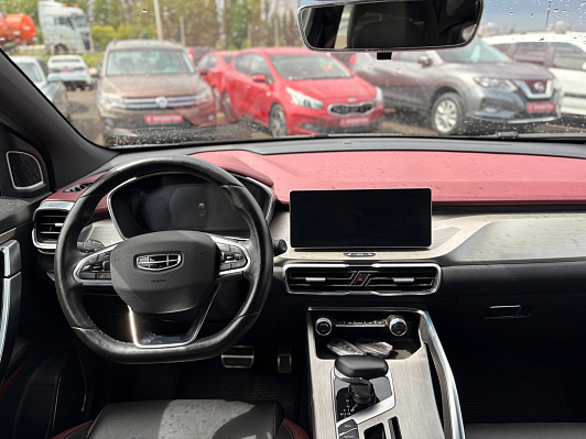 Geely Coolray Comfort, 2022 года, пробег 31128 км