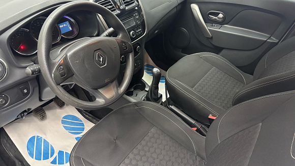 Renault Logan Luxe Privilege, 2017 года, пробег 95210 км
