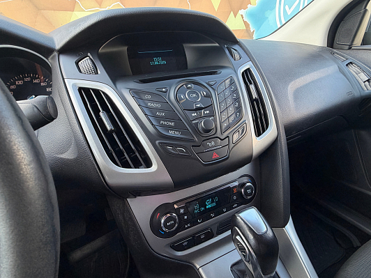 Ford Focus SYNC Edition, 2014 года, пробег 130000 км