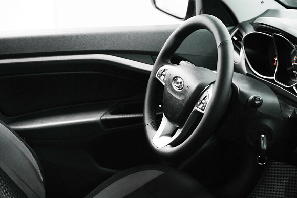 Lada (ВАЗ) Vesta Luxe Multimedia (2019-2021), 2018 года, пробег 144454 км