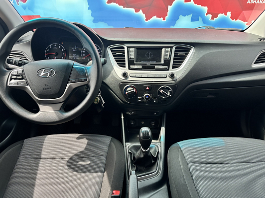 Hyundai Solaris Специальная Серия "10 лет", 2021 года, пробег 89000 км