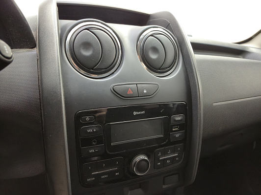 Renault Duster Authentique, 2017 года, пробег 106239 км