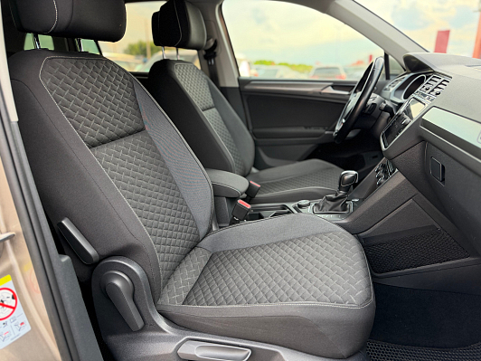 Volkswagen Tiguan Highline, 2018 года, пробег 96000 км