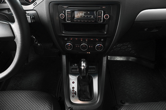 Volkswagen Jetta Comfortline, 2012 года, пробег 205500 км
