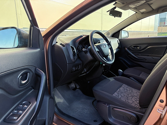 Lada (ВАЗ) XRAY Comfort, 2017 года, пробег 61000 км