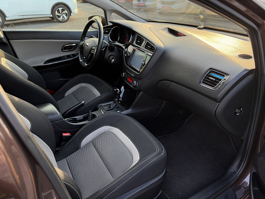 Kia Ceed Luxe, 2013 года, пробег 175000 км