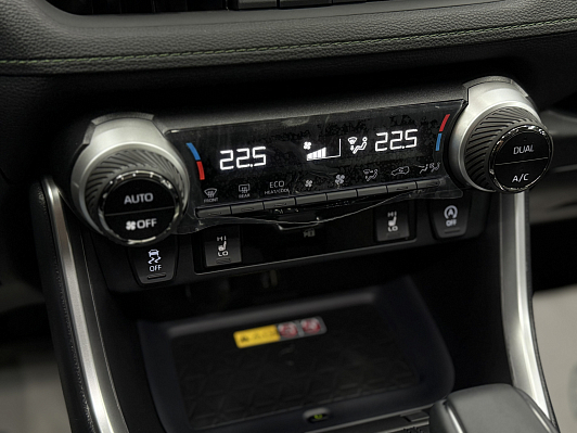 Toyota RAV4 Adventure Ultimate, 2025 года, пробег 40 км