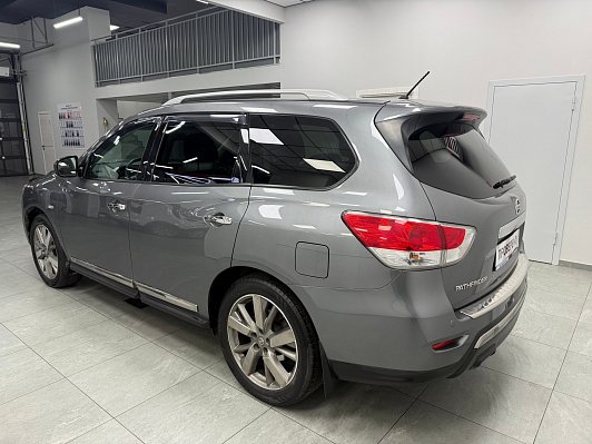 Nissan Pathfinder Top, 2015 года, пробег 141000 км