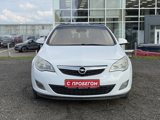 Opel Astra Cosmo, 2011 года, пробег 203510 км